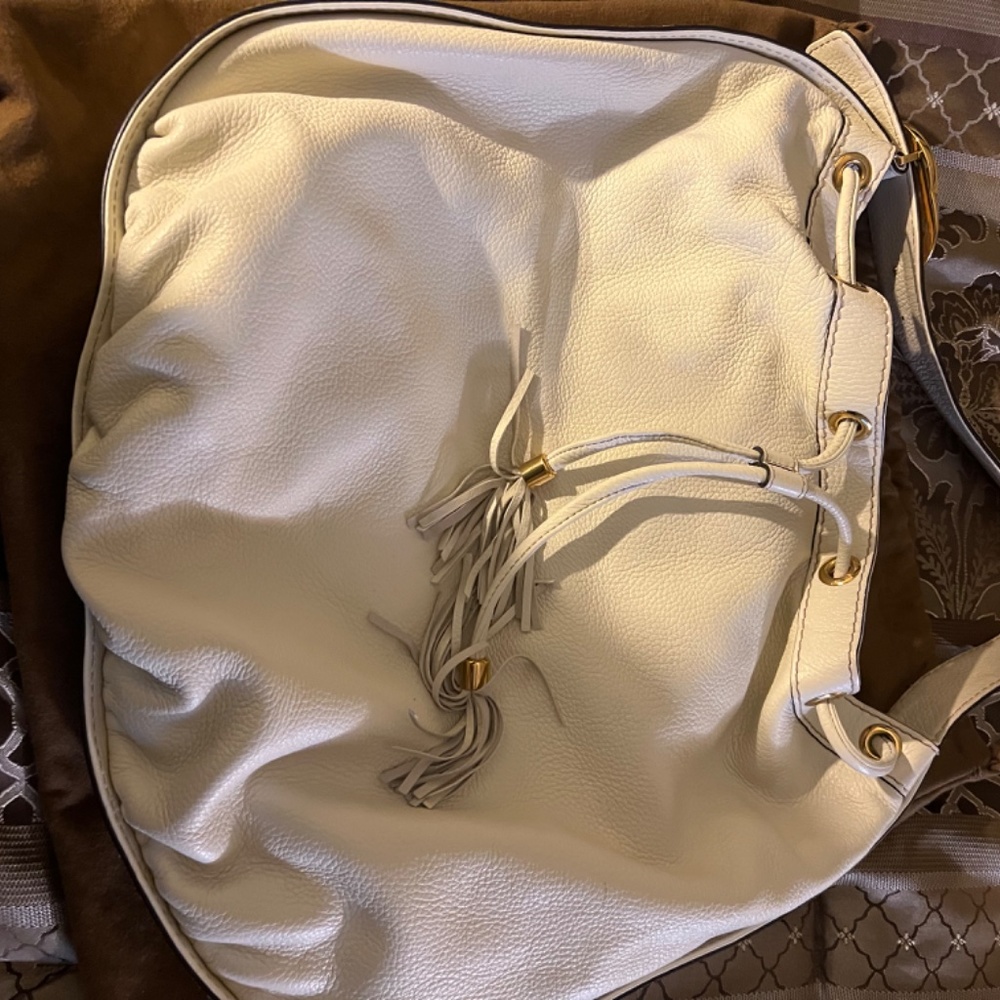 Large Gucci Cream Drawstring - Picture 3 of 9